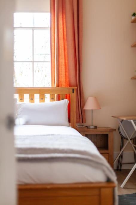 Spacious & Central 3-Bed Flat By Popular Waterloo! London Bagian luar foto