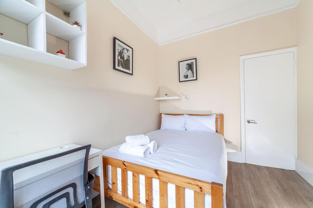 Spacious & Central 3-Bed Flat By Popular Waterloo! London Bagian luar foto